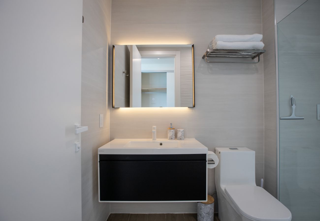 Une salle de bain agréable