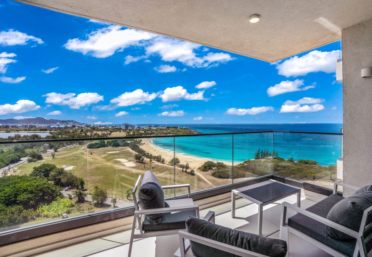 Appartement à Cupecoy - A-1102 Spacious and modern two bedroom with oceanv