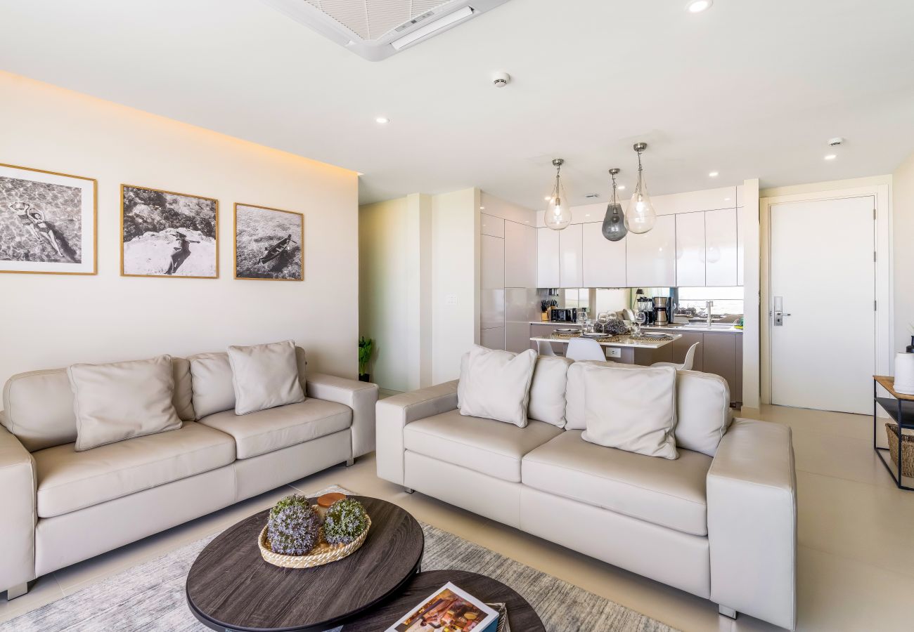 Appartement à Cupecoy - A-1102 Spacious and modern two bedroom with oceanv