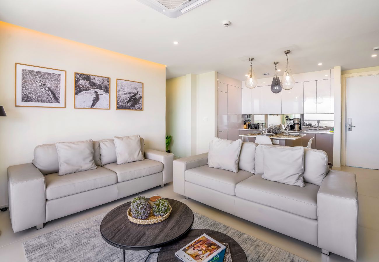Appartement à Cupecoy - A-1102 Spacious and modern two bedroom with oceanv