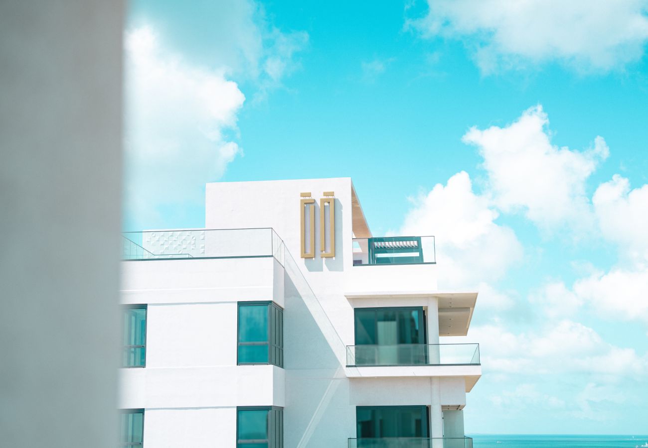 Appartement à Cupecoy - A-1102 Spacious and modern two bedroom with oceanv