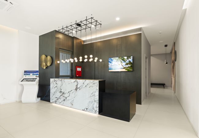Appartement à Cupecoy - B-1603 Stunning two bedroom corner apartment with Appartement à Cupecoy - B-1603 Stunning two bedroom corner apartment with