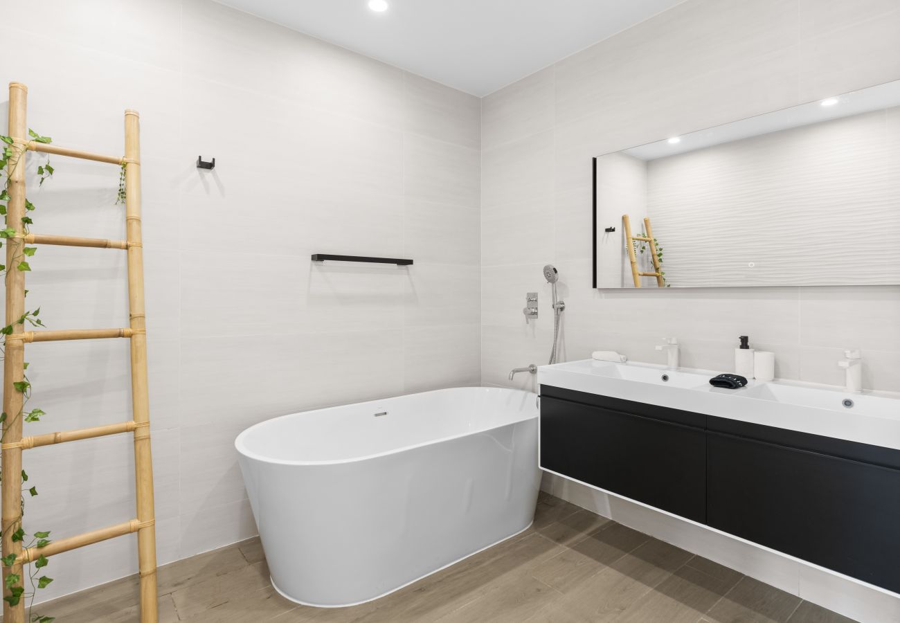 Appartement à Cupecoy - B-1902 Stunning 3 Bd sub-penthouse corner balcony