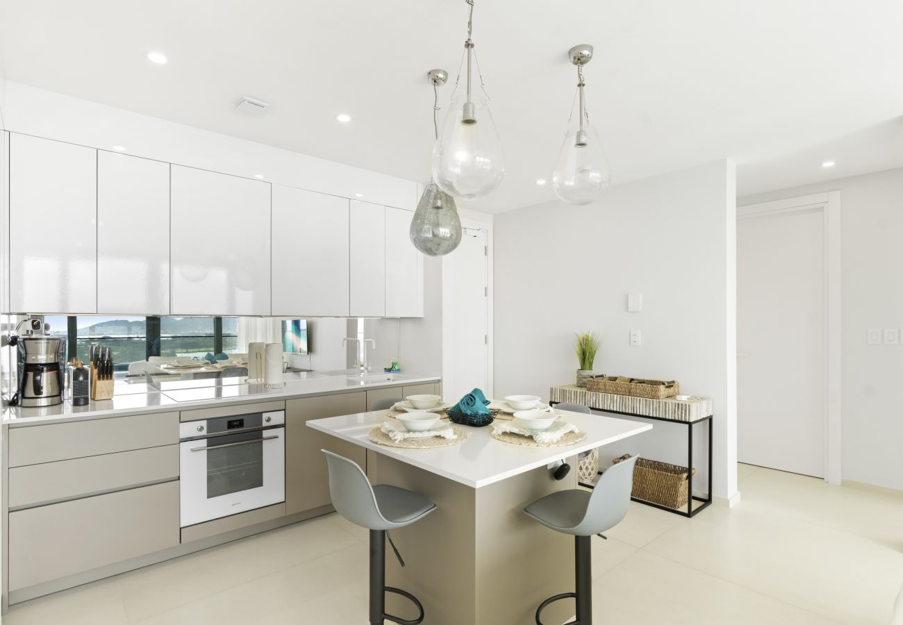 Appartement à Cupecoy - High-Floor Central Unit Tower A