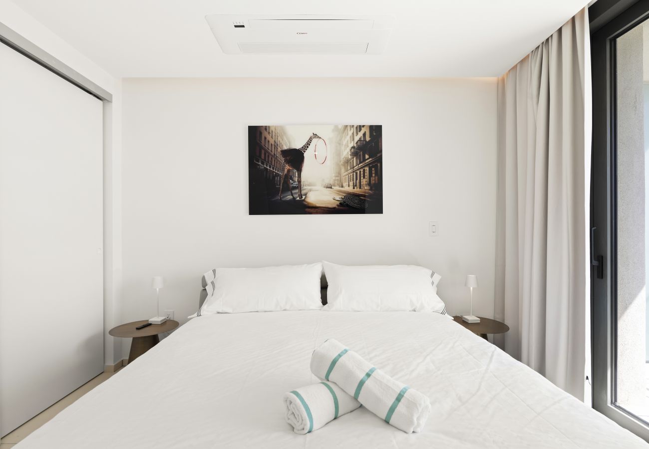 Apartment in Cupecoy - B-802 Stunning one bedroom corner ocean view