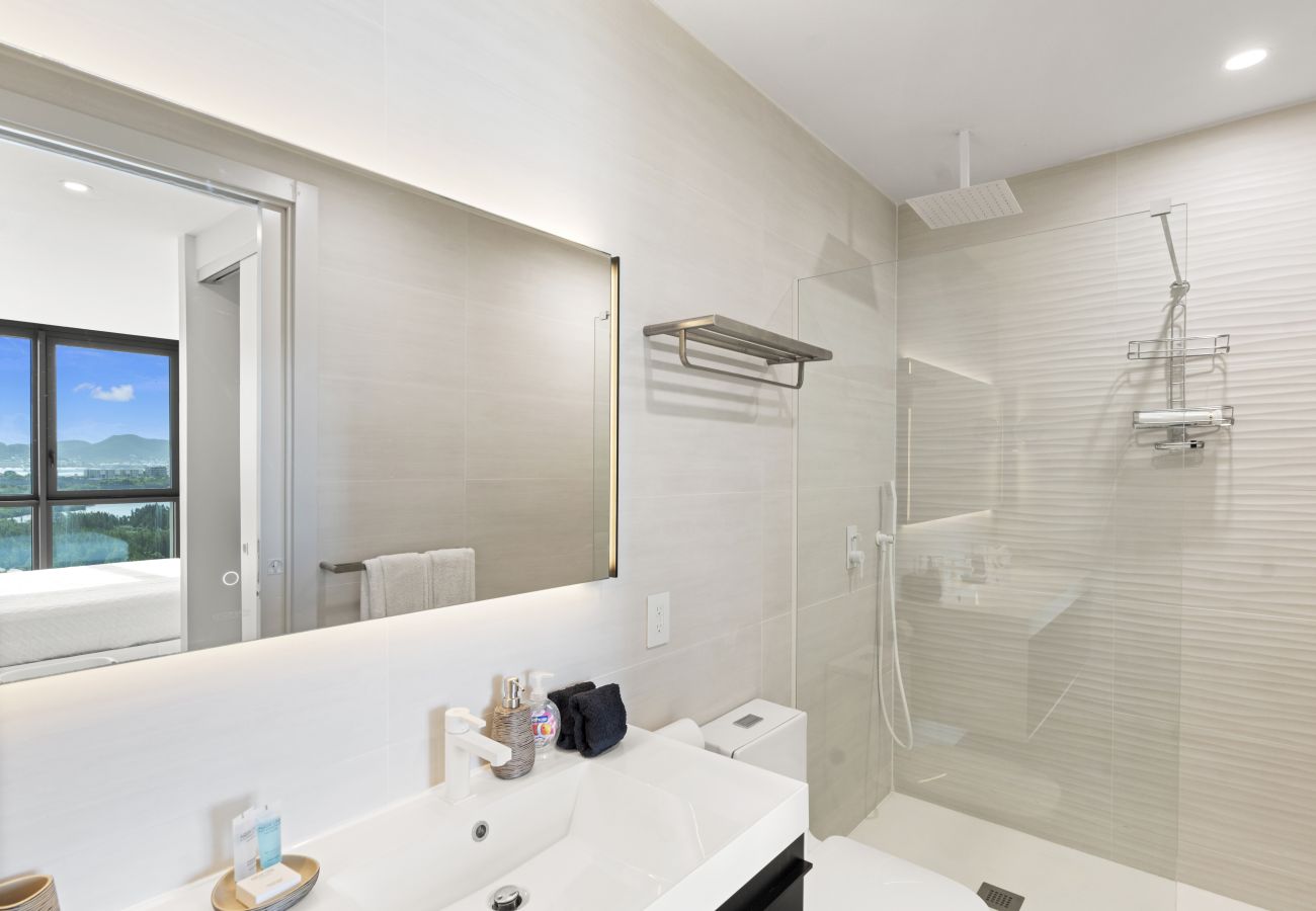 Flat in Cupecoy - High-Floor Central Unit Tower A