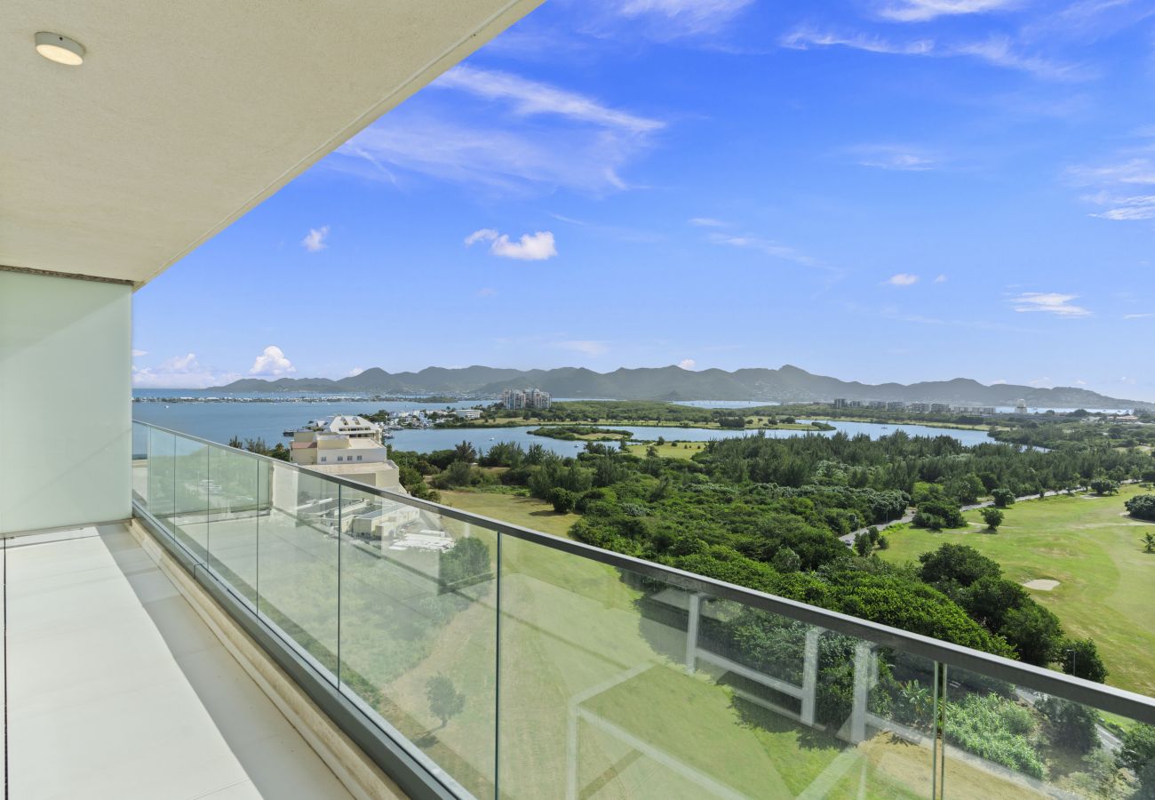 Flat in Cupecoy - High-Floor Central Unit Tower A