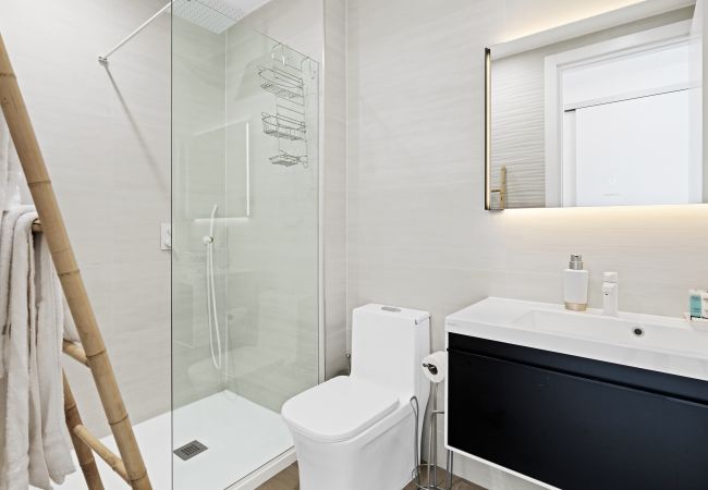 Apartment in Cupecoy - A-501 Stunning three bedroom overlooking Mullet Ba Apartment in Cupecoy - A-501 Stunning three bedroom overlooking Mullet Ba