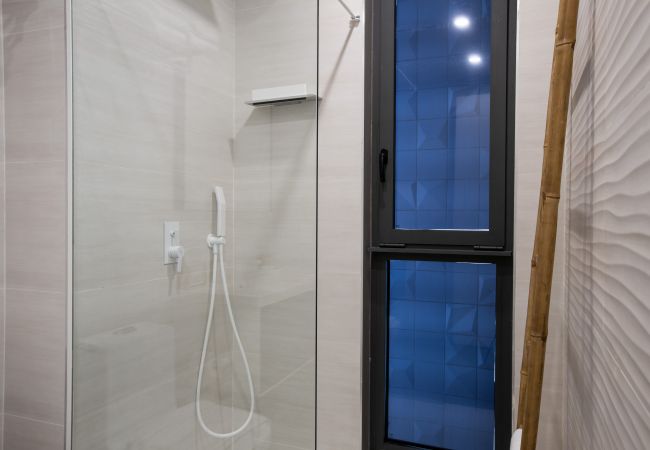 A spacious shower