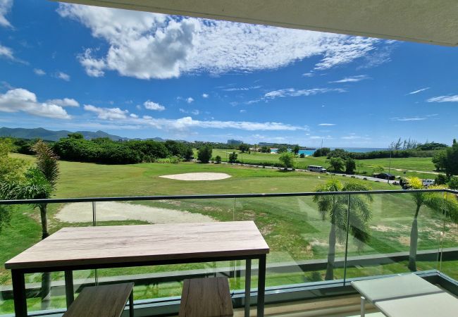 Studio in Cupecoy - A-103 Spacious studio, Golf course view Studio in Cupecoy - A-103 Spacious studio, Golf course view