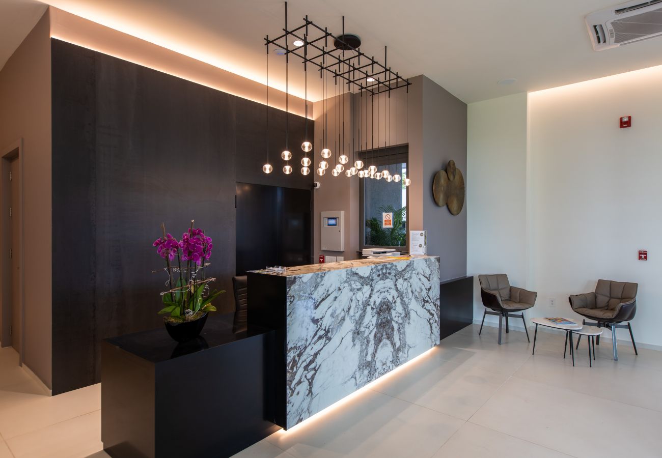 Apartment in Cupecoy - A-1601 Stunning 3 Bedrooms Oceanvie