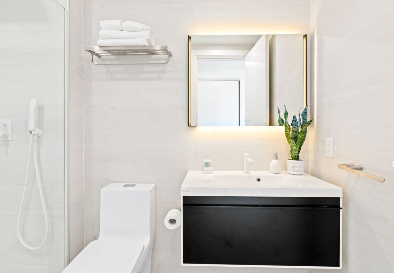 Apartment in Cupecoy - A-1004 Splendid 2 bedroom Ocean corner view