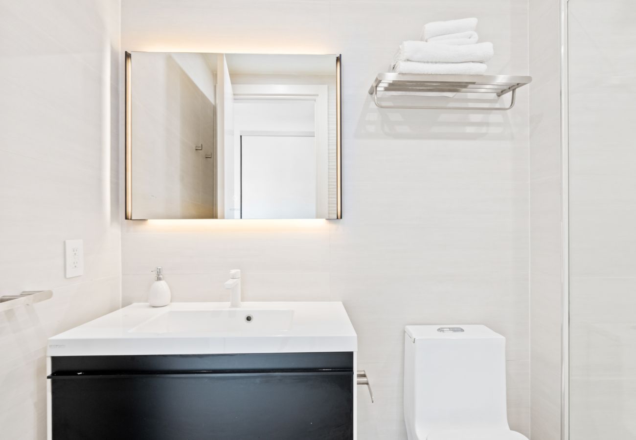 Apartment in Cupecoy - A-1004 Splendid 2 bedroom Ocean corner view