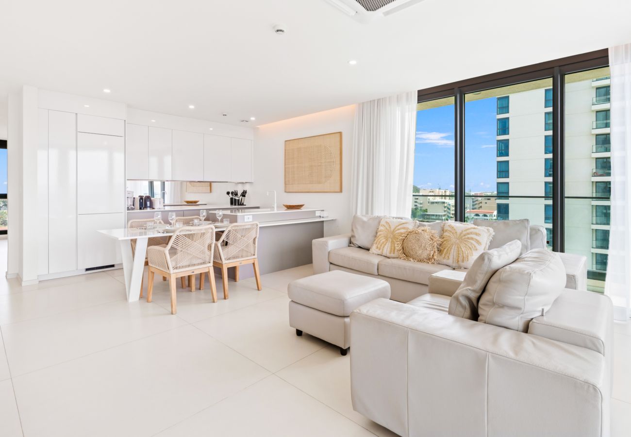 Apartment in Cupecoy - A-1004 Splendid 2 bedroom Ocean corner view