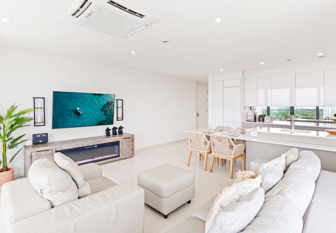 Apartment in Cupecoy - A-1004 Splendid 2 bedroom Ocean corner view