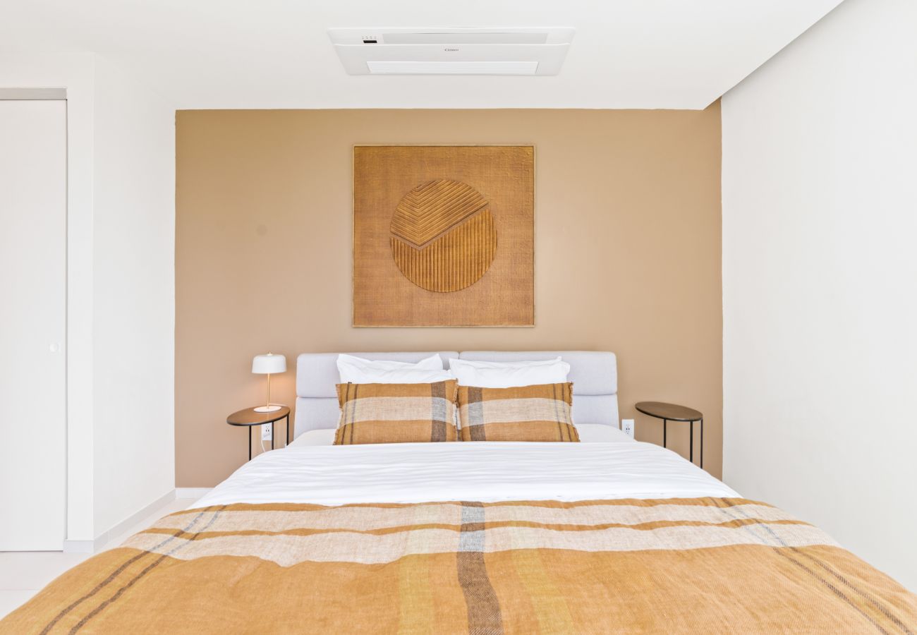 Apartment in Cupecoy - A-1004 Splendid 2 bedroom Ocean corner view