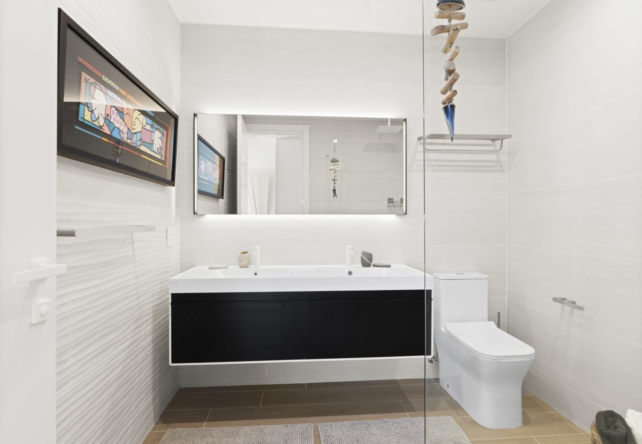 Apartment in Cupecoy - B-604 Stunning one bedroom corner unit