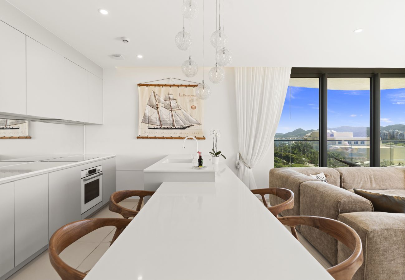 Apartment in Cupecoy - B-604 Stunning one bedroom corner unit