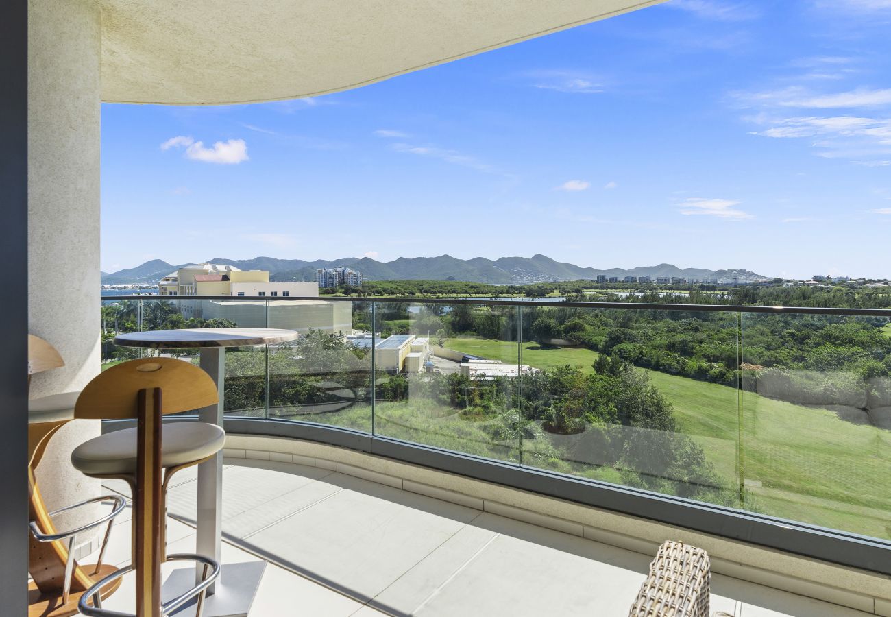 Apartment in Cupecoy - B-604 Stunning one bedroom corner unit