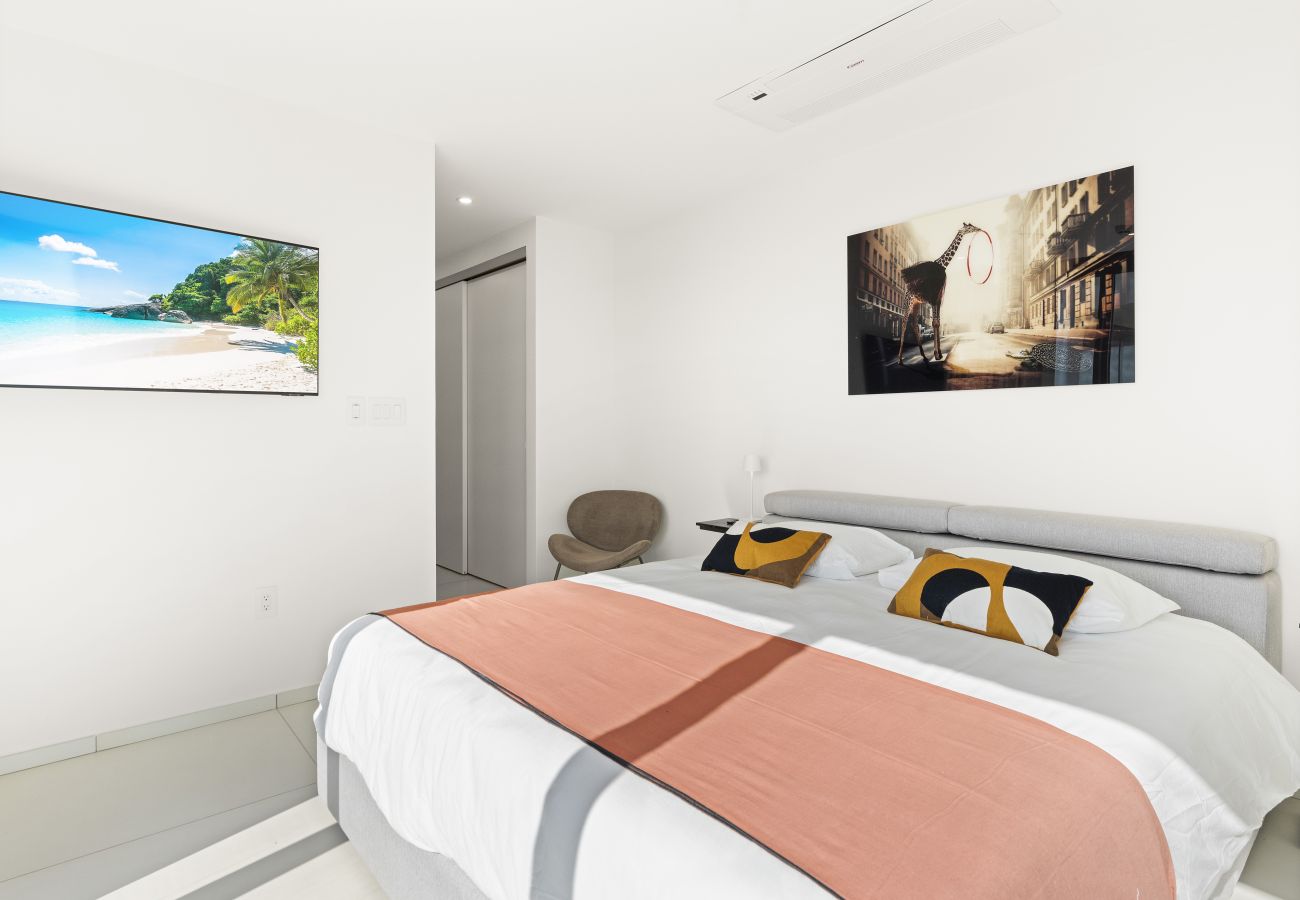 Apartment in Cupecoy - B-1103 Stunning two bedrooms corner balcony