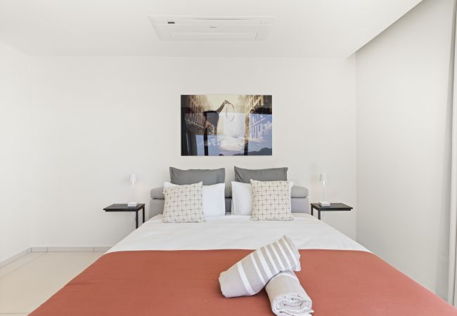 Apartment in Cupecoy - B-1403 Stunning Ocean view 2 bedroom Apartment in Cupecoy - B-1403 Stunning Ocean view 2 bedroom