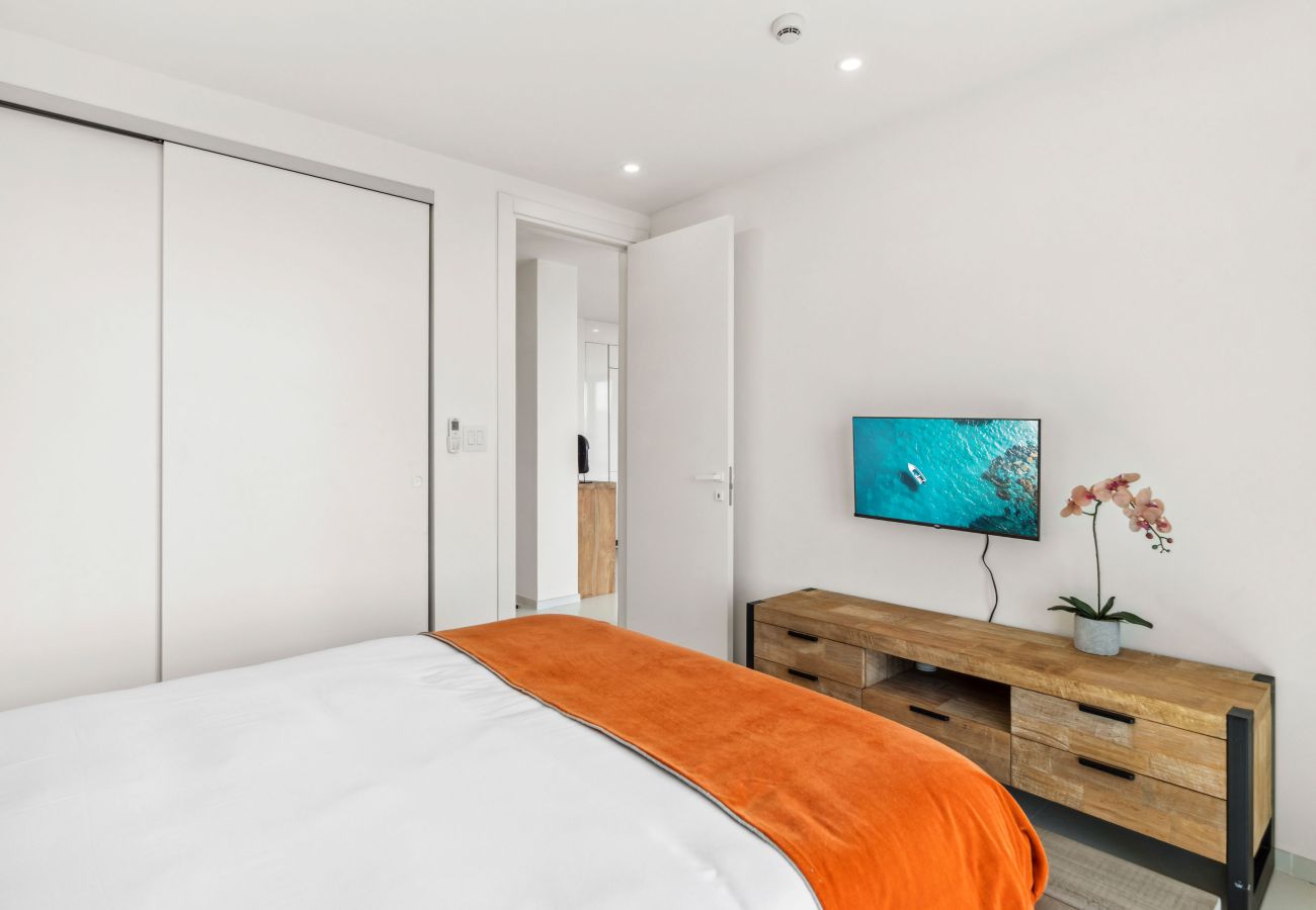 Apartment in Cupecoy - A-503 Stunning one bedroom unit corner balcony