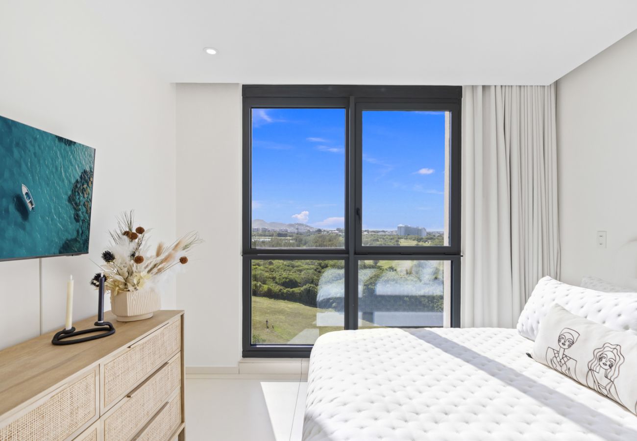 Apartment in Cupecoy - B-704 Stunning one bedroom corner balcony