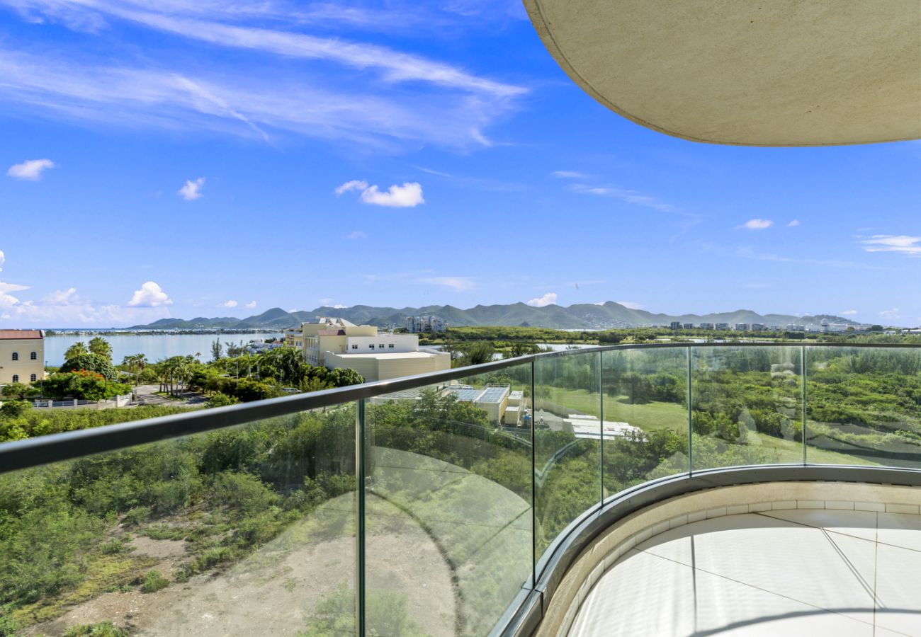 Apartment in Cupecoy - B-704 Stunning one bedroom corner balcony