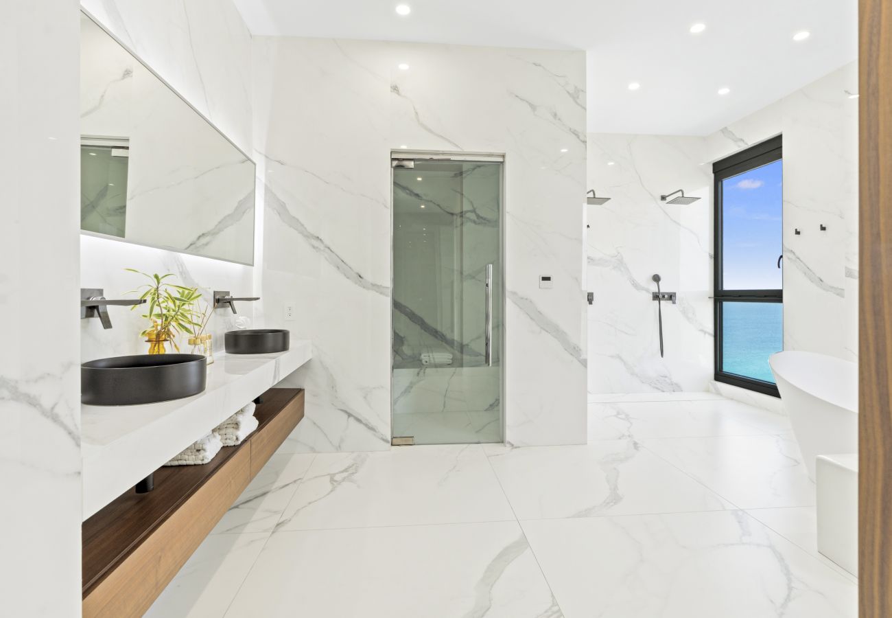 Apartment in Cupecoy - B-2000 Stunning penthouse with balcony and rooftop