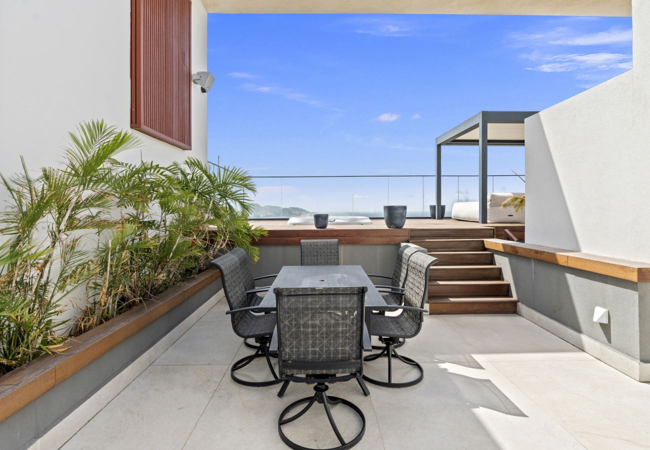 Apartment in Cupecoy - B-2000 Stunning penthouse with balcony and rooftop